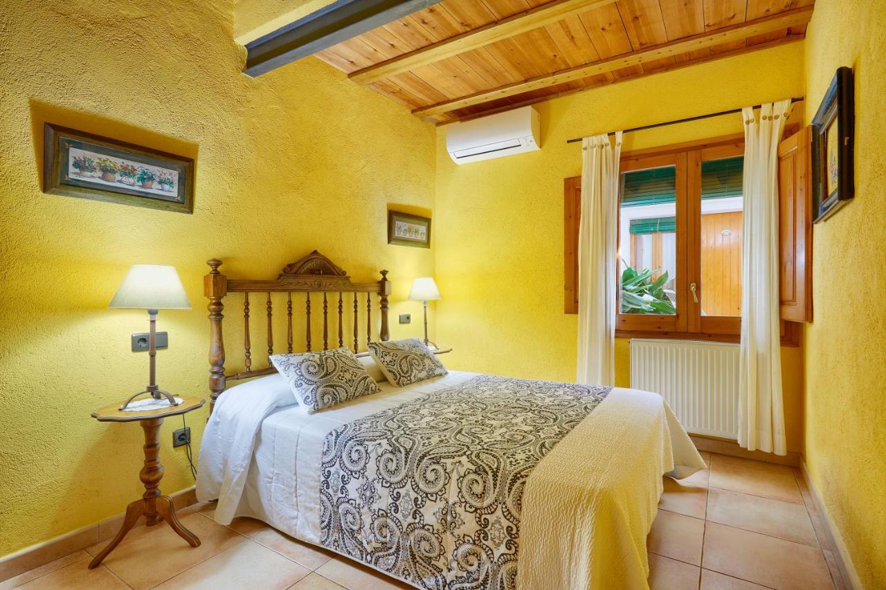 Casa Rural Can Coll Garriguella Luaran gambar