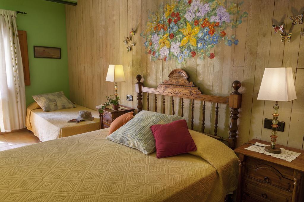 Casa Rural Can Coll Garriguella Luaran gambar