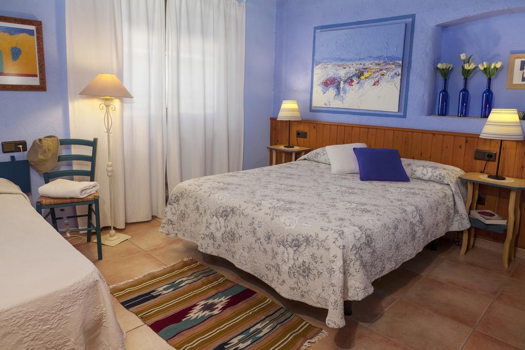 Casa Rural Can Coll Garriguella Luaran gambar